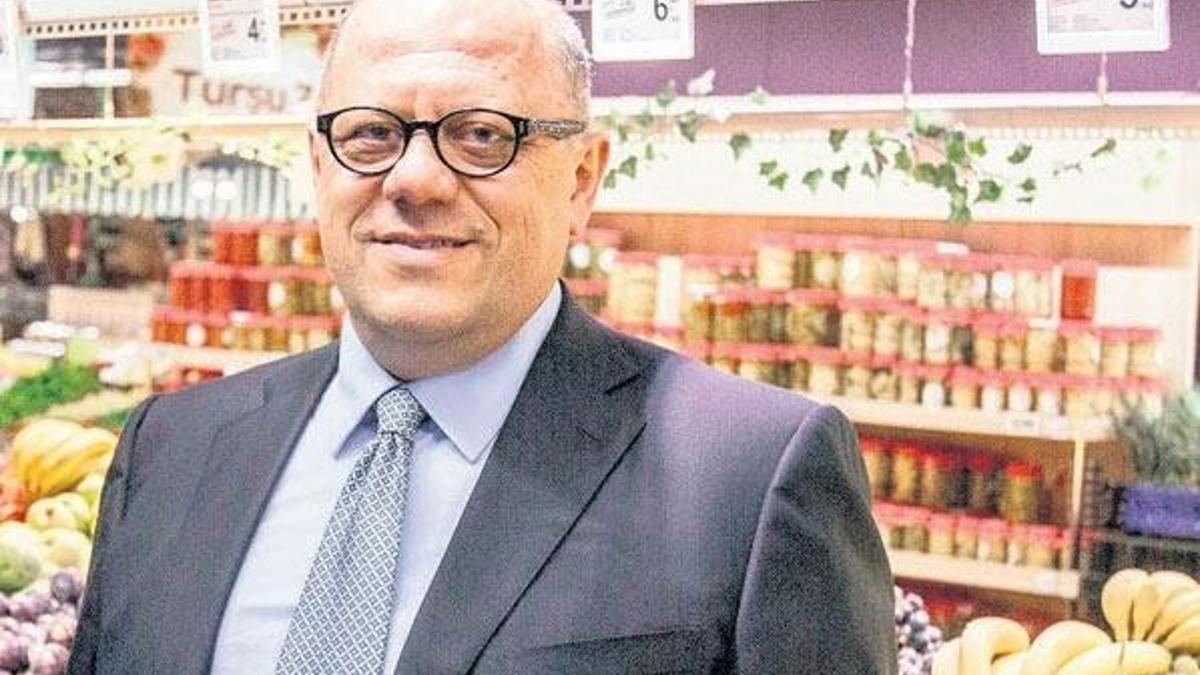 Müşterilerinin evine yatıya misafir gidecek