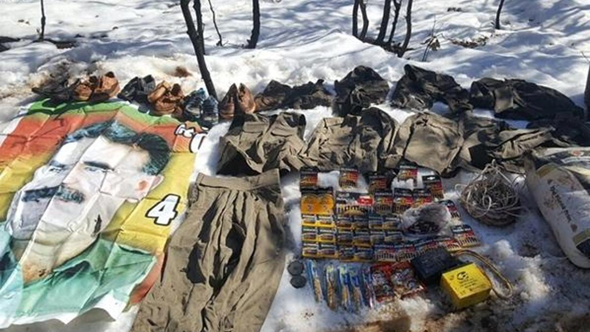 Diyarbakır'da 4 PKK sığınağı imha edildi