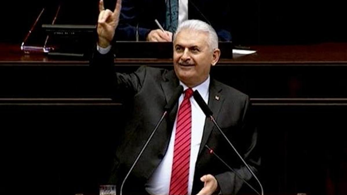 Başbakan Yıldırım'ın 'bozkurt işareti'ne MHP'li vekilin yorumu
