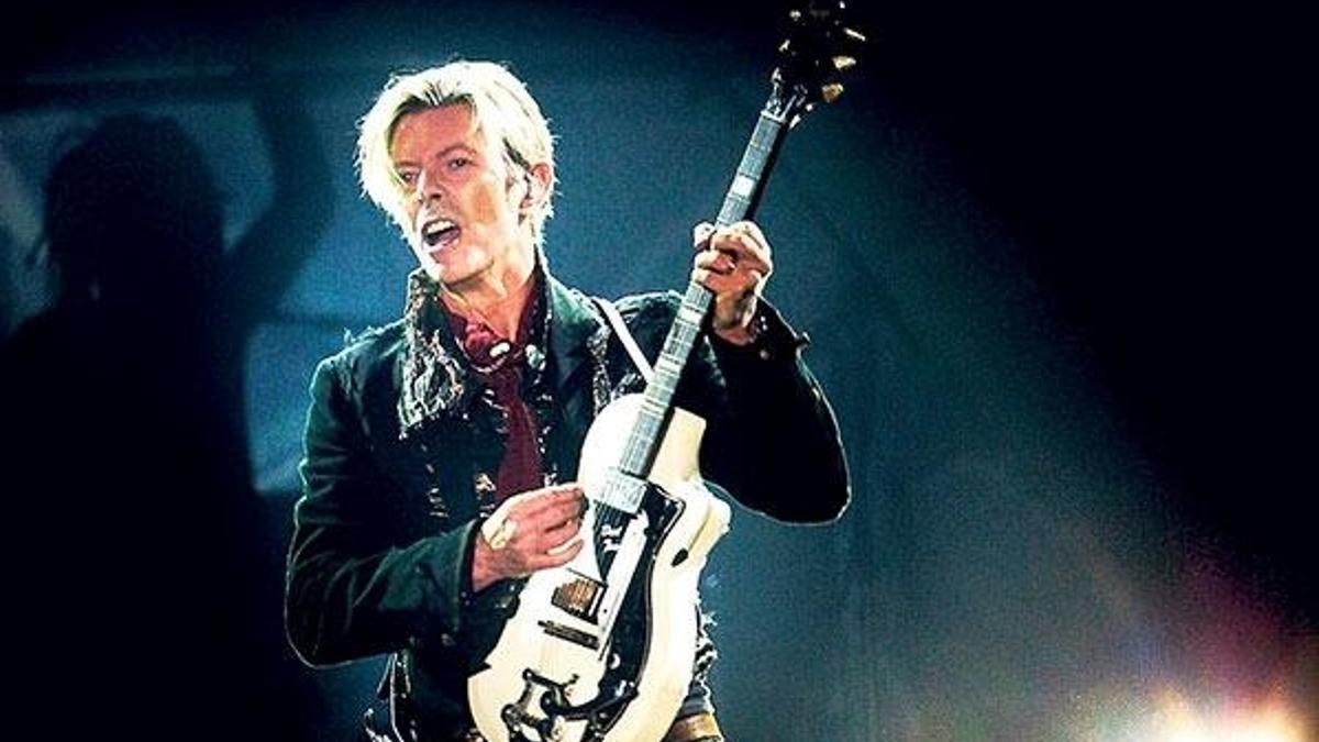 Bowie rüzgarı!