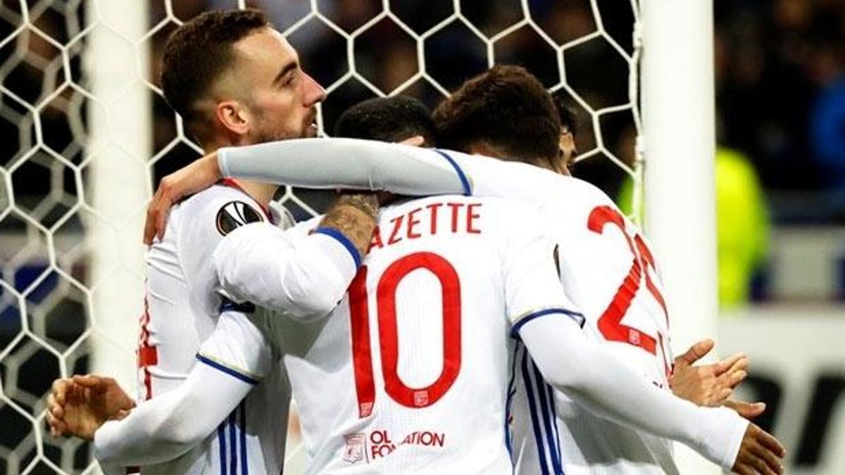 Lyon farkla turladı!