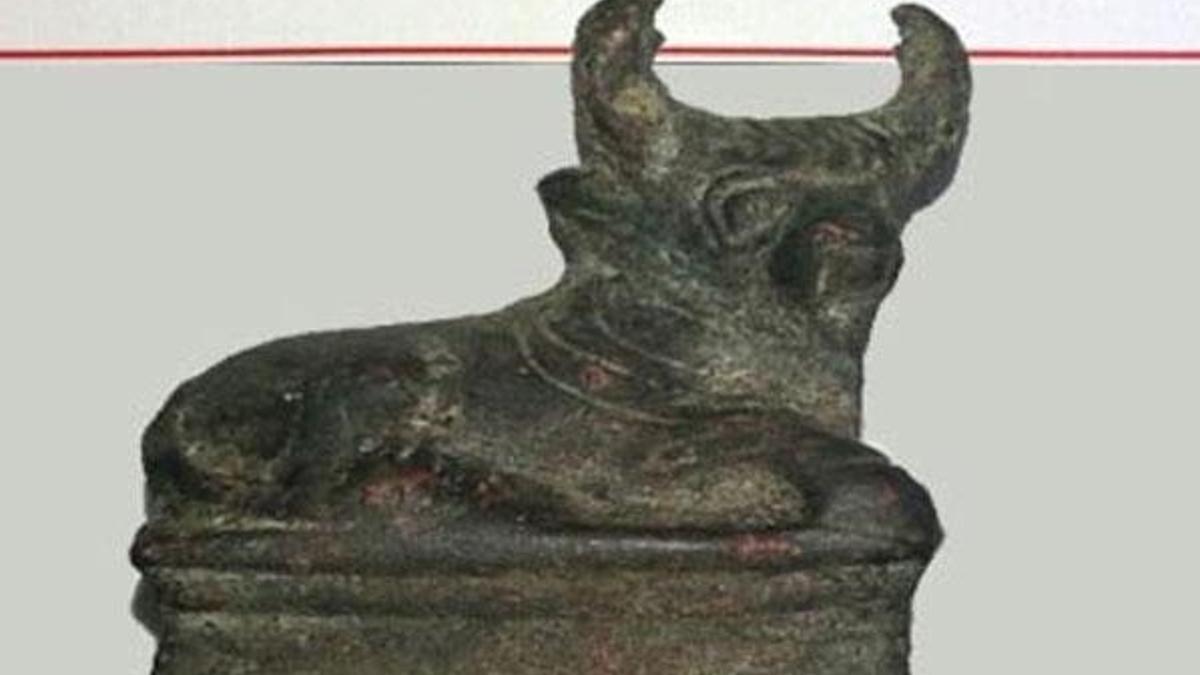 Roma dönemine ait adak heykeli ele geçirildi