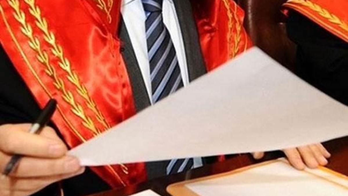 Eski İçişleri Bakanlığı Genel Sekreteri'nde ByLock çıktı
