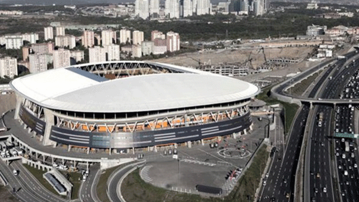 TT Arena karanlığa gömülecek