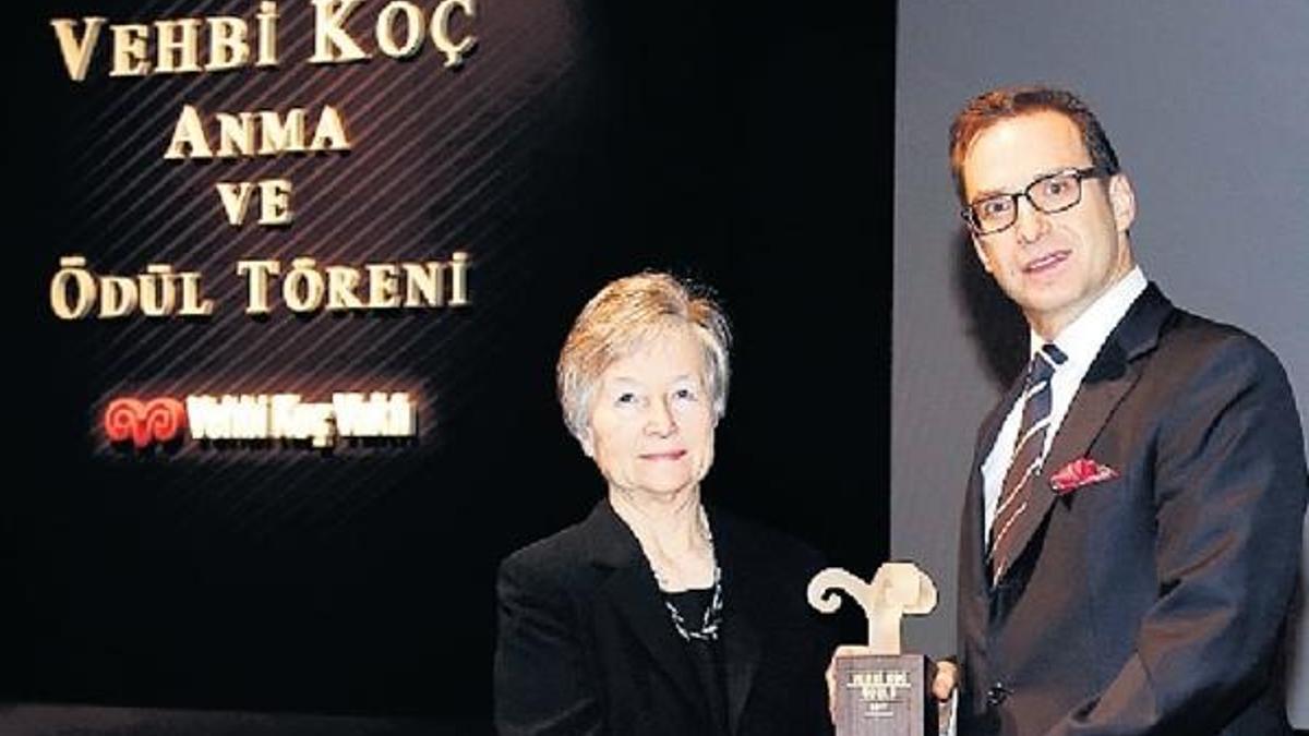 Vehbi Koç Ödülü Ahunbay’ın