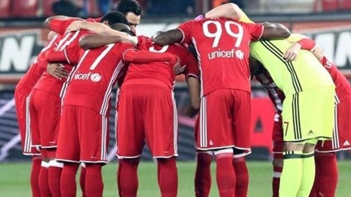 Olympiakos'tan 36 sene sonra bir ilk