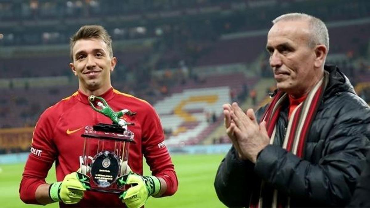 Muslera ve Simoviç onurlandırıldı