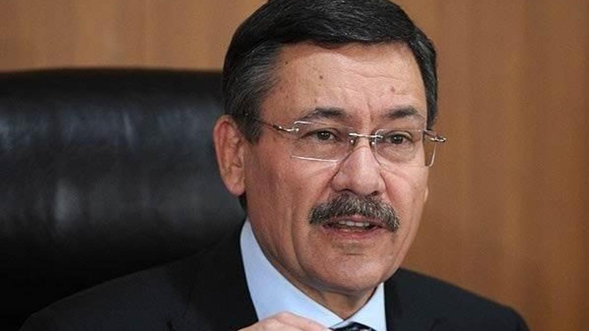 Gökçek 'bomba gibi haber' deyip açıkladı