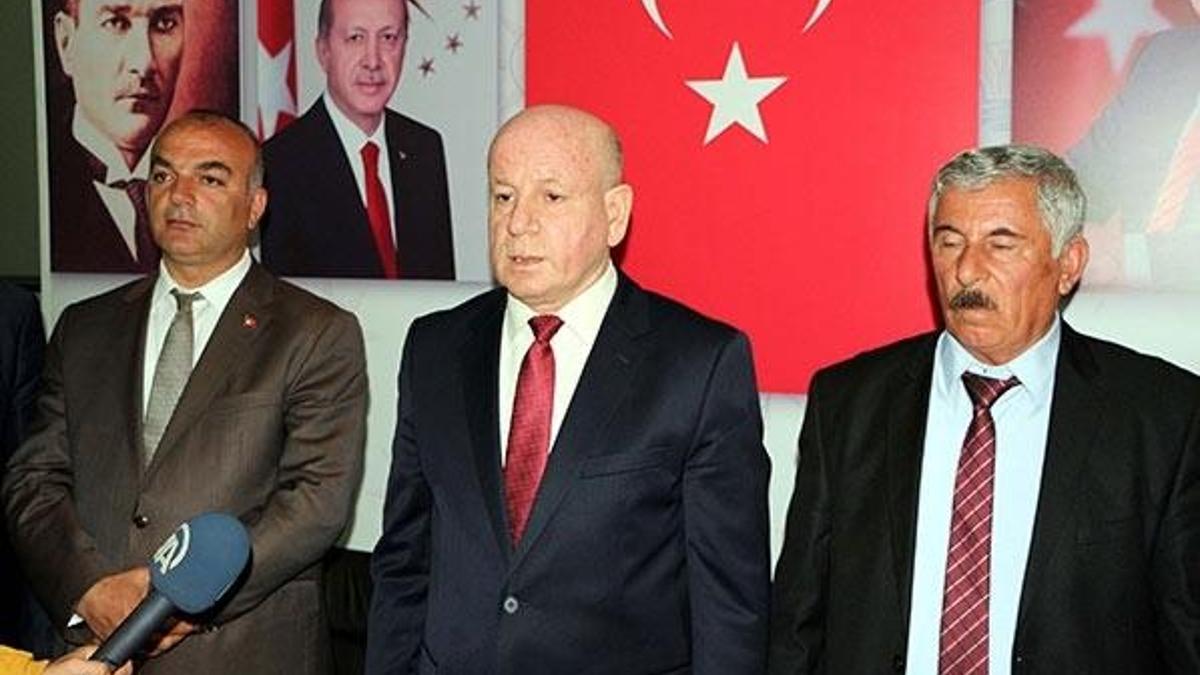 Şırnak'ta Uzungeçit Belediye Başkanı, AK Parti'ye geçti