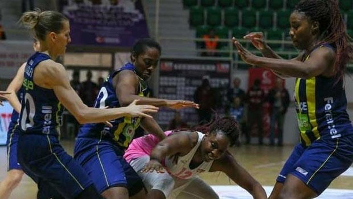 F.Bahçe'yi yenen Bellona AGÜ finale yükselen ilk takım oldu