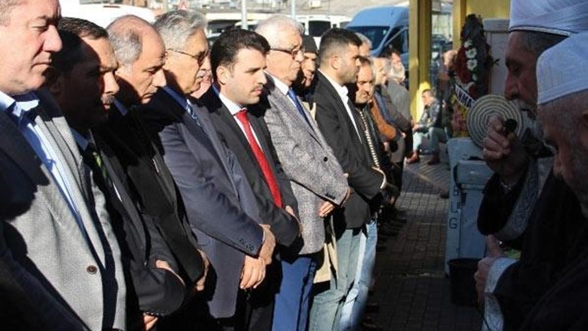 Eski İçişleri Bakanı Efkan Ala'nın acı günü