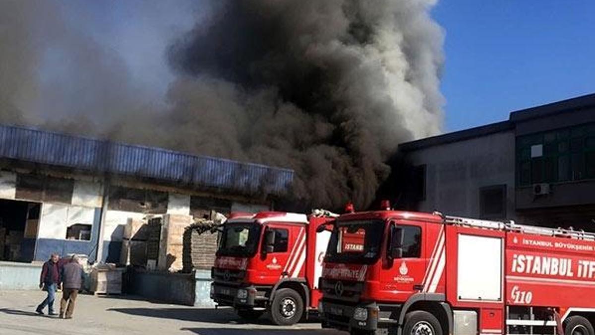 İstanbul'dan son dakika! Esenyurt’ta korkutan yangın