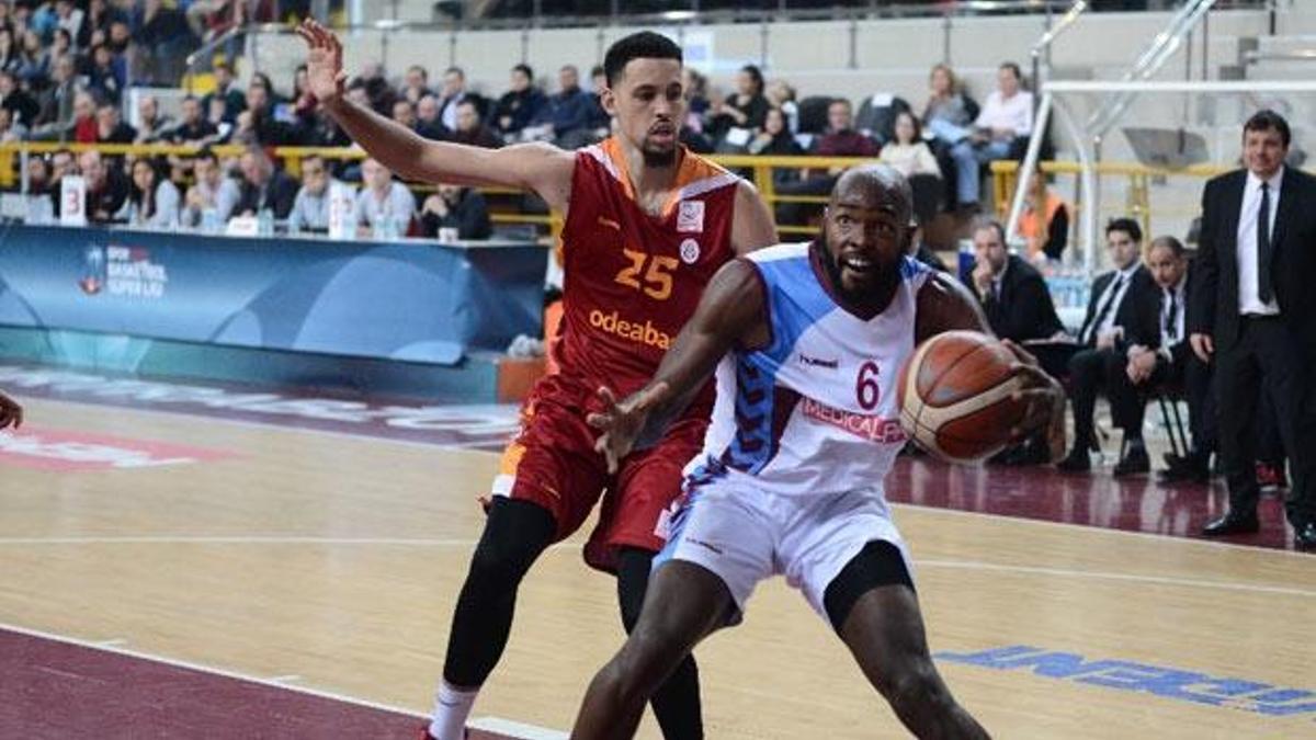 Galatasaray Trabzon'u devirdi