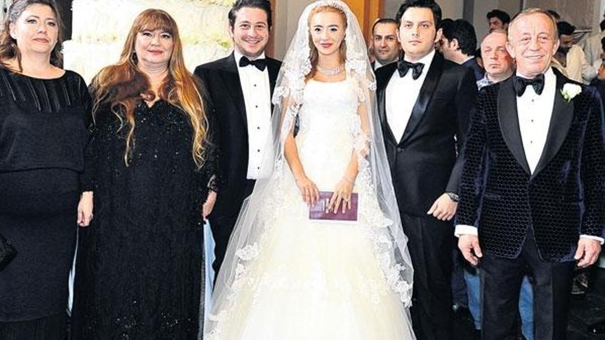 2 bin kişiye düğün