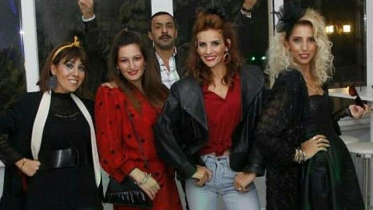 Esra Erol 90’lı yıllara gitti!