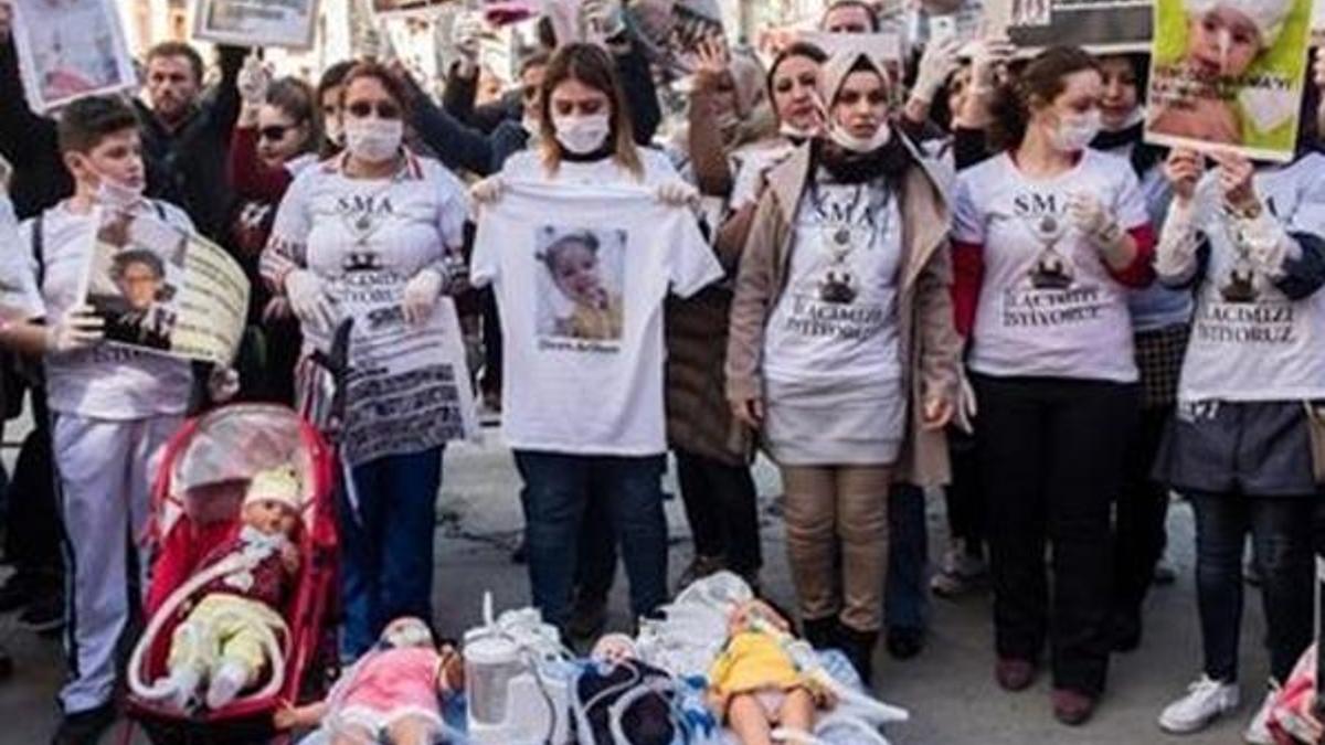 SMA ilacı için eylem yaptılar!