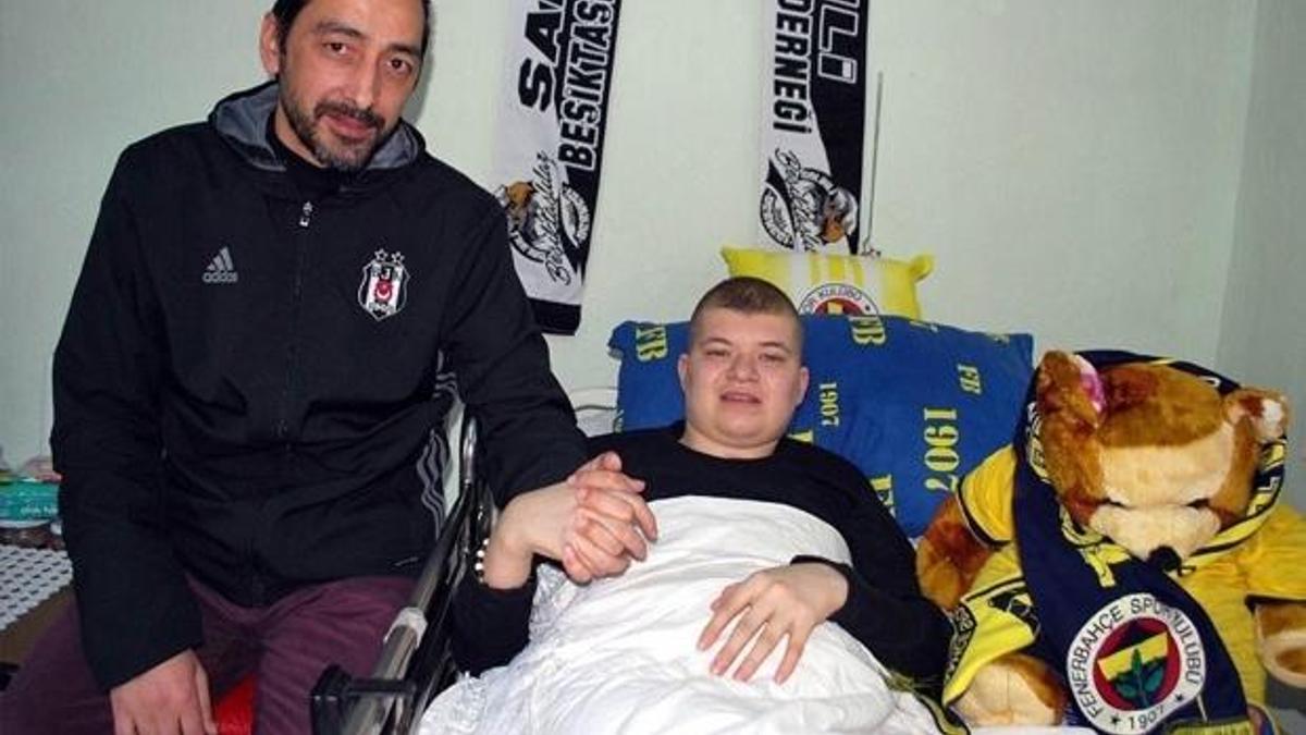Fenerbahçeli gence Beşiktaşlılar sahip çıktı