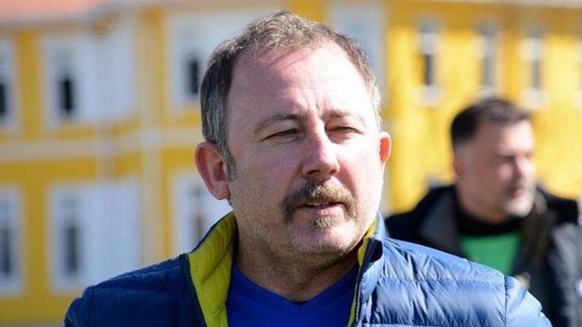 Sergen Yalçın: "Hedefimiz Beşiktaş maçını kazanmak"