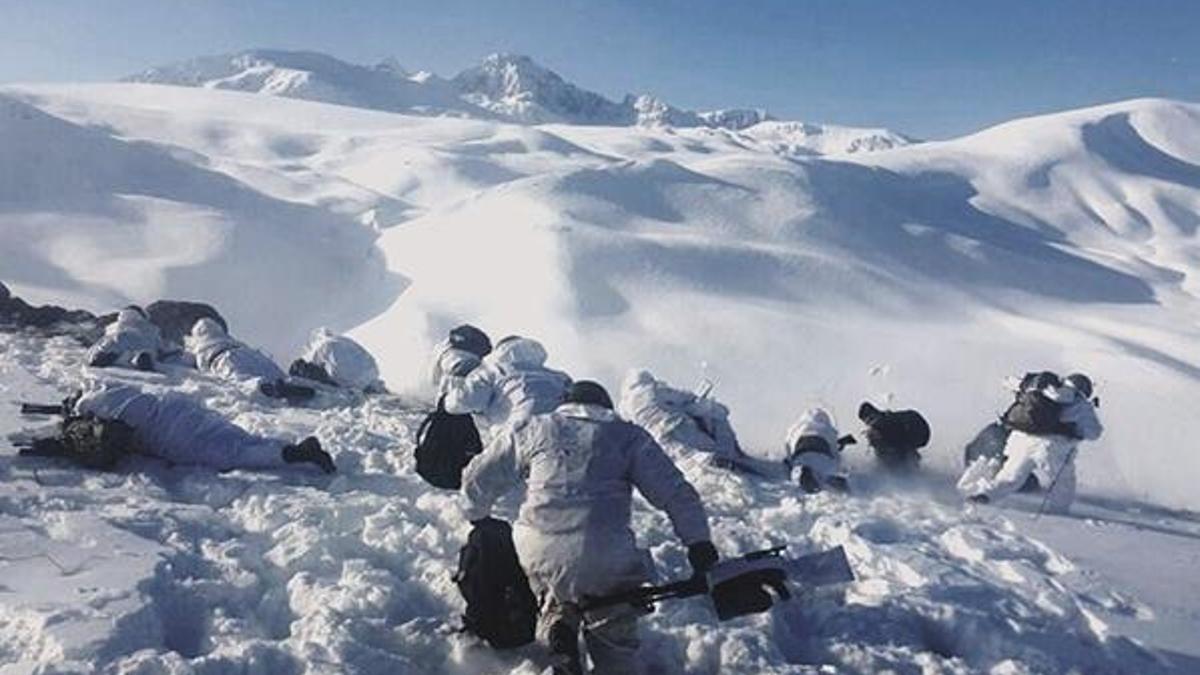 Mehmetçik'ten 3 bin metre rakımda PKK'ya büyük operasyon