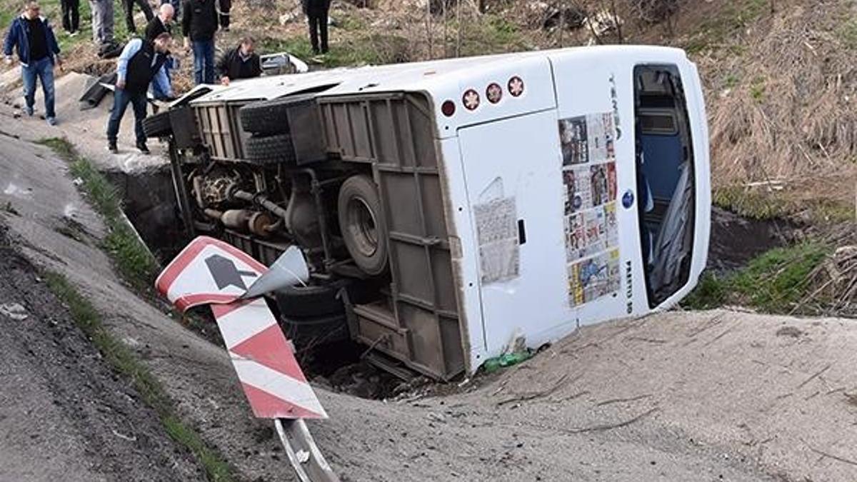 Tekirdağ'da işçi midibüsü dereye yuvarlandı: 18 yaralı