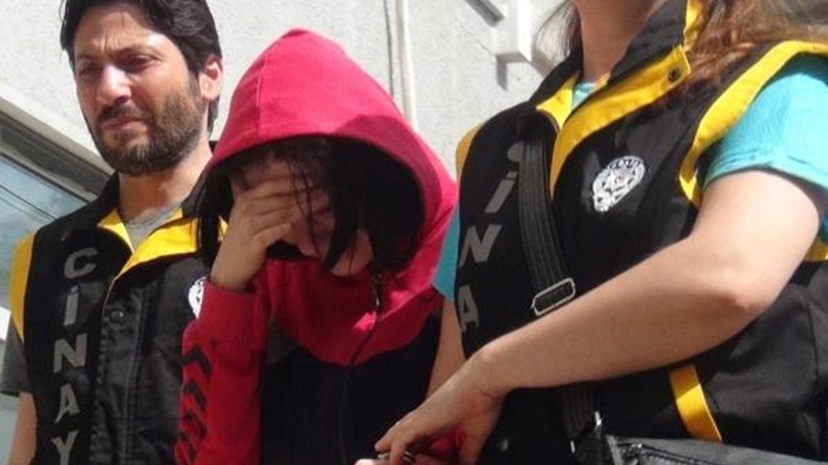 Üvey babasını bıçaklayan Fatma beraat etti