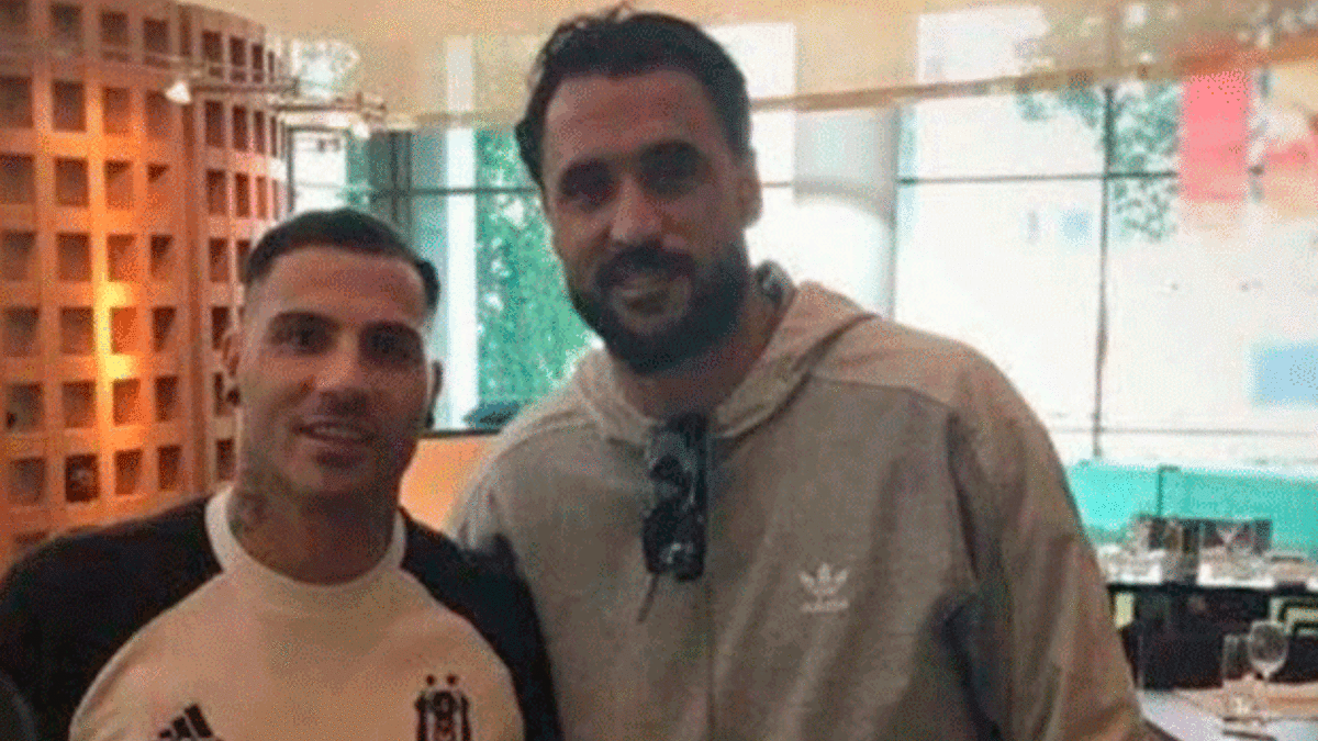 Hugo Almeida'dan Beşiktaş kampına ziyaret