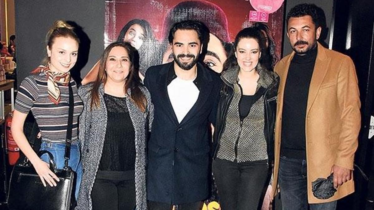 Seyirciyle birlikte izlediler