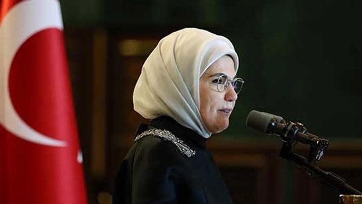 Emine Erdoğan: Hem insani hem diplomatik açıdan intihardır