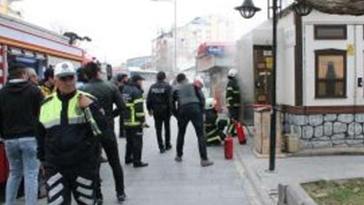 Elektrik trafosu patladı, panik yaşandı