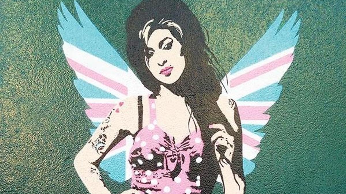 Amy Winehouse'un eşyaları sergi oldu