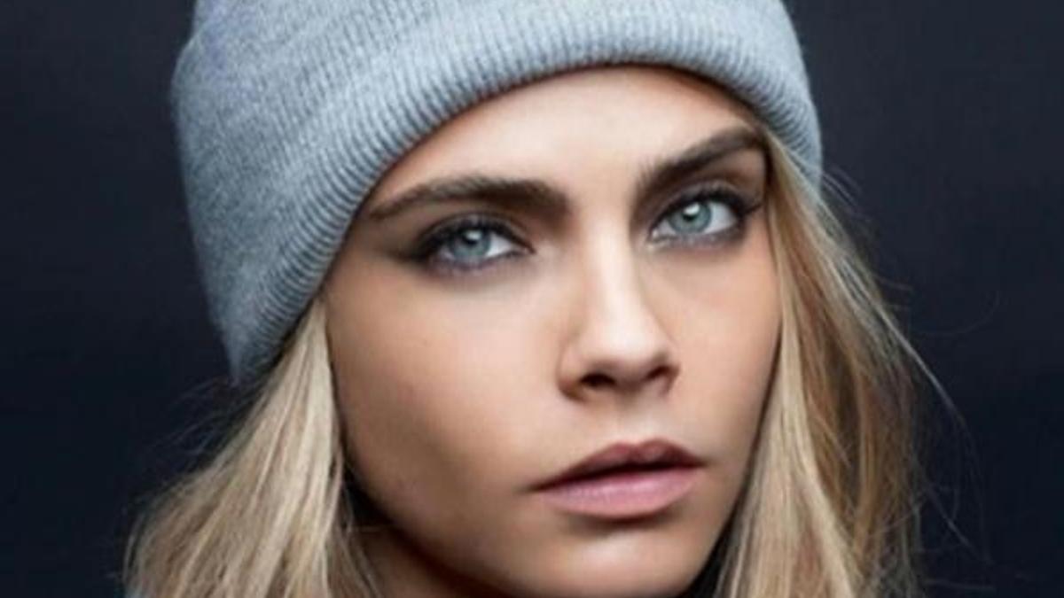 Cara Delevingne aşk romanı yazdı!