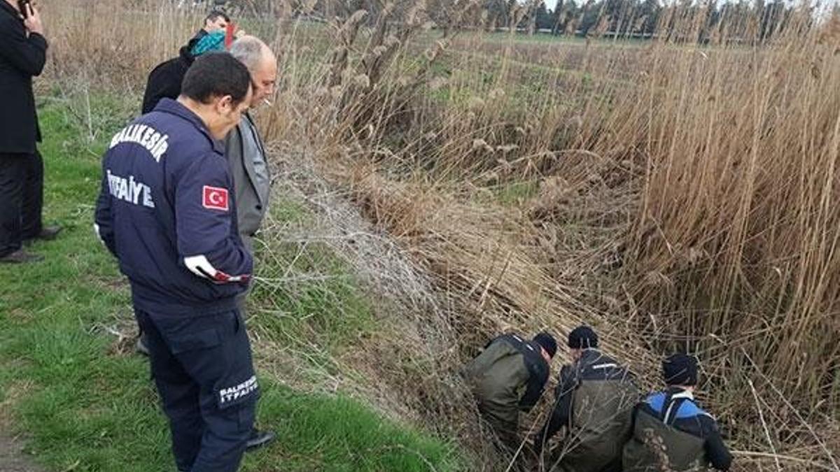 Balıkesir'de vahşet! Karısını parçalara ayırdı