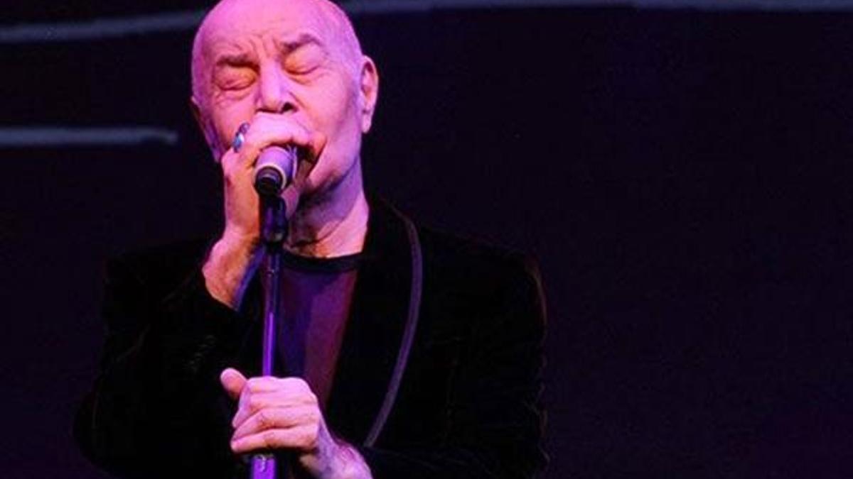 Mazhar Alanson'dan 'Mazhar Olmak' kitabı!