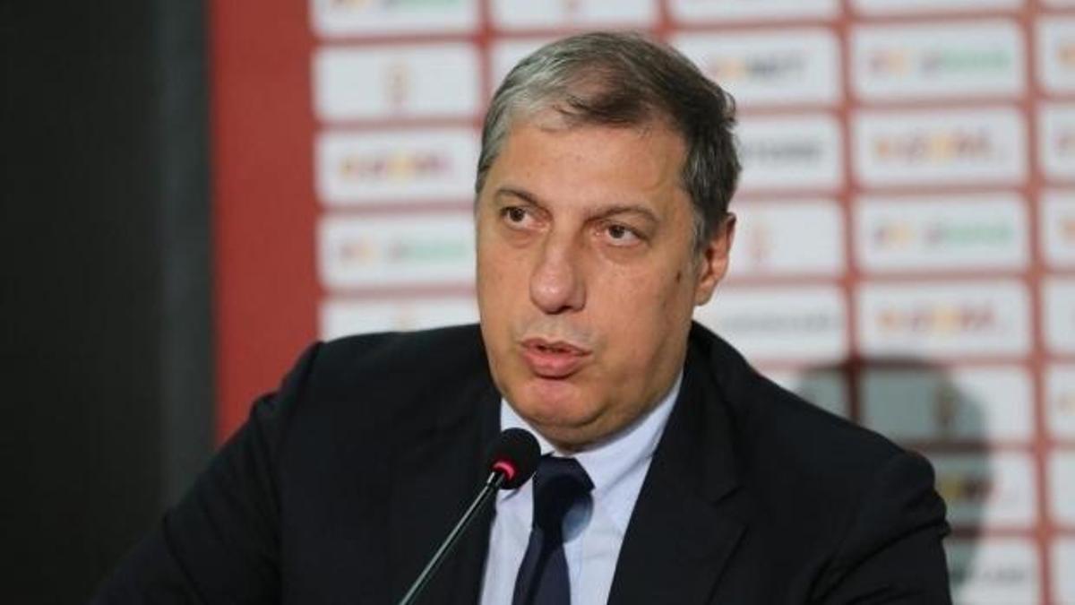 Galatasaray'da şok istifa!