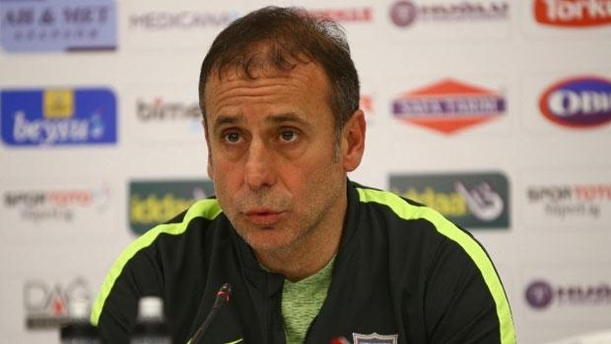 Abdullah Avcı: "2.5 yıldır ilk defa 3 gol yedik"