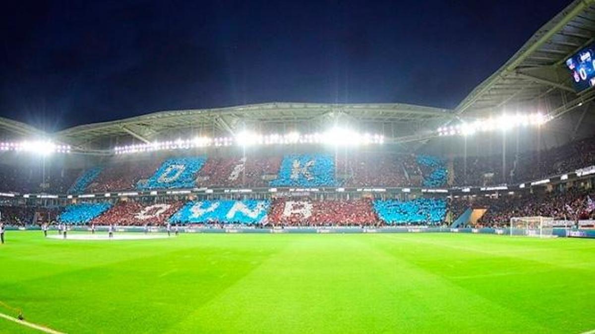 Trabzonspor, hem seyirci hem de gelir rekoru kırdı