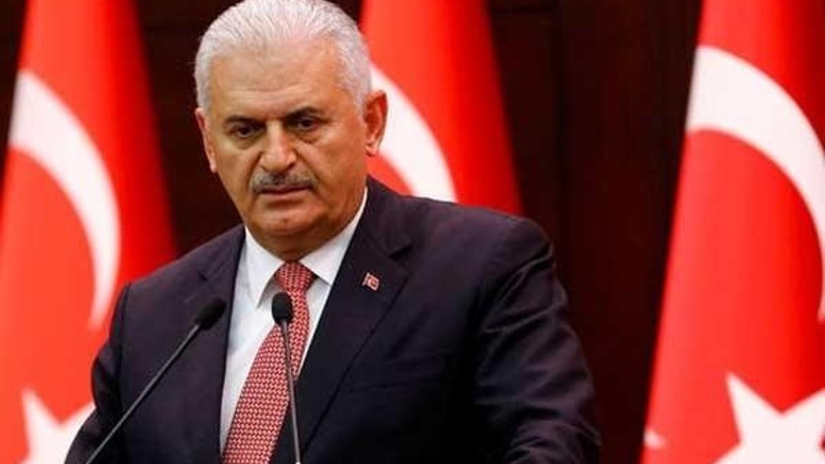 Başbakan Yıldırım eski bakanlarla bir araya geldi