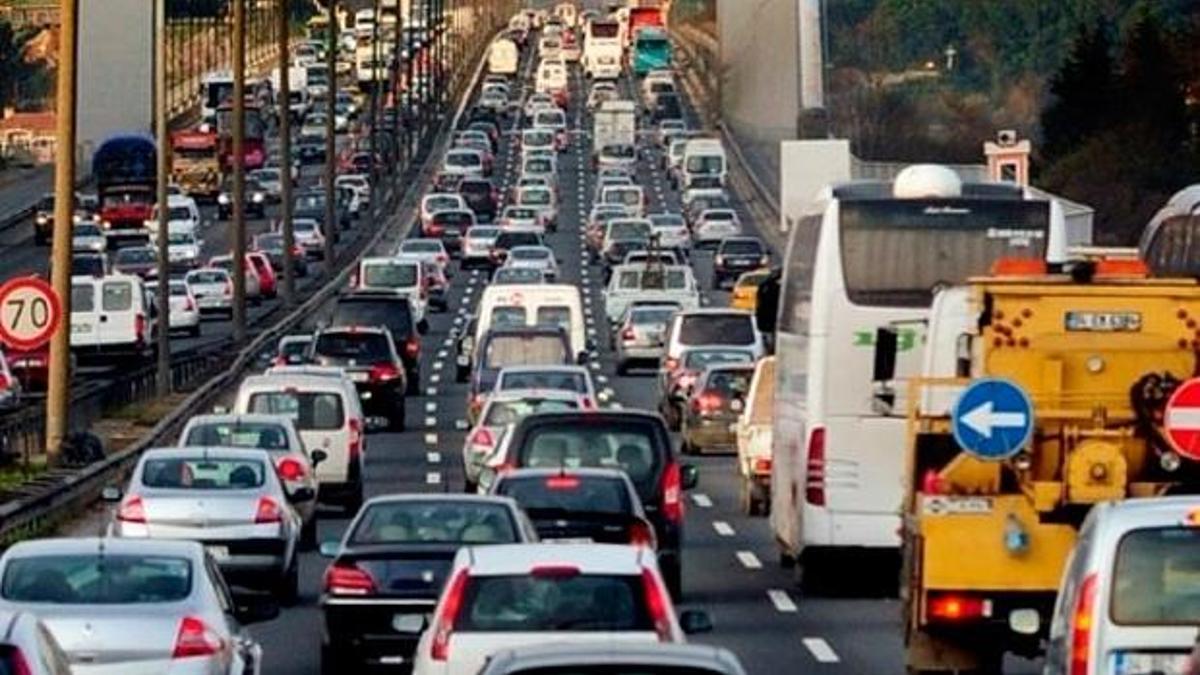 İstanbul'da bazı yollar trafiğe kapatılacak