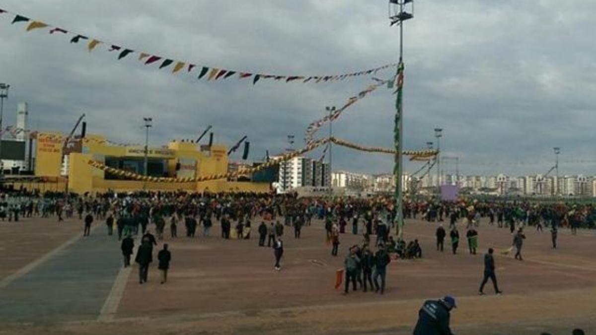 Diyarbakır nevruz kutlamalarına katılım beklenenden az oldu