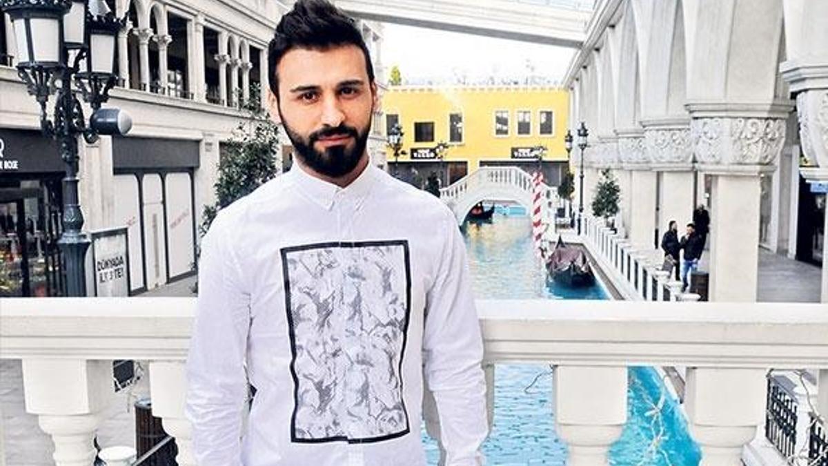 Fanıyla evlenmek istiyor