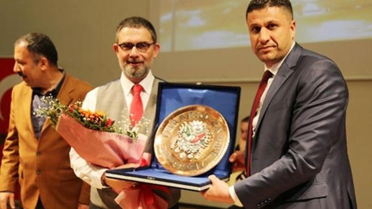 İbrahim Sadri'den şiir dinletisi