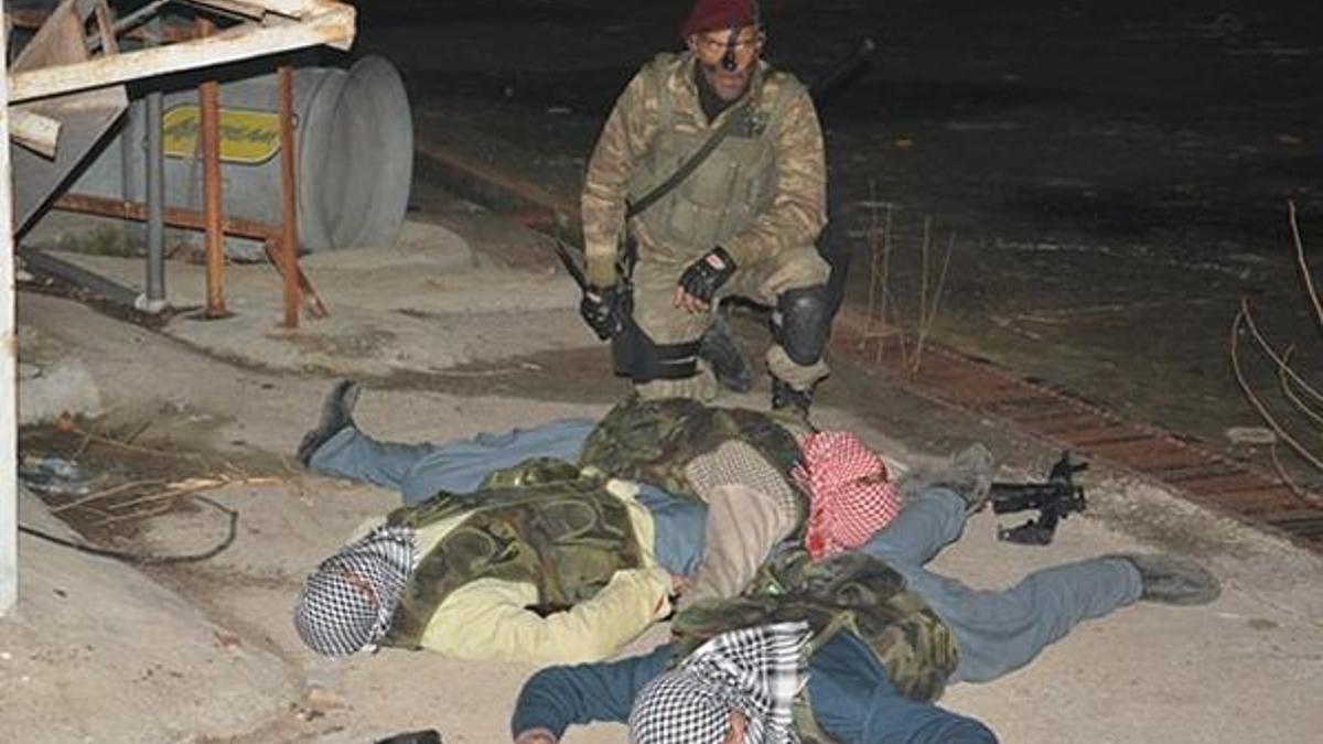 'Kısa dönem Bordo Bereli askerlik yaptık'
