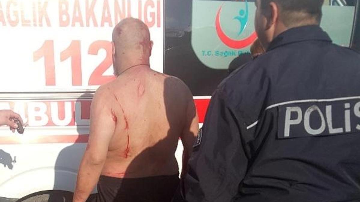 Tacizciyi polis zor kurtardı