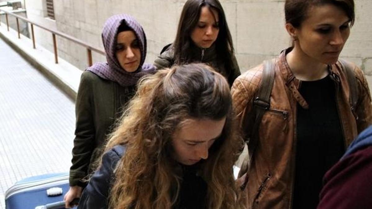 Vergi dairesi çalışanları gözaltında