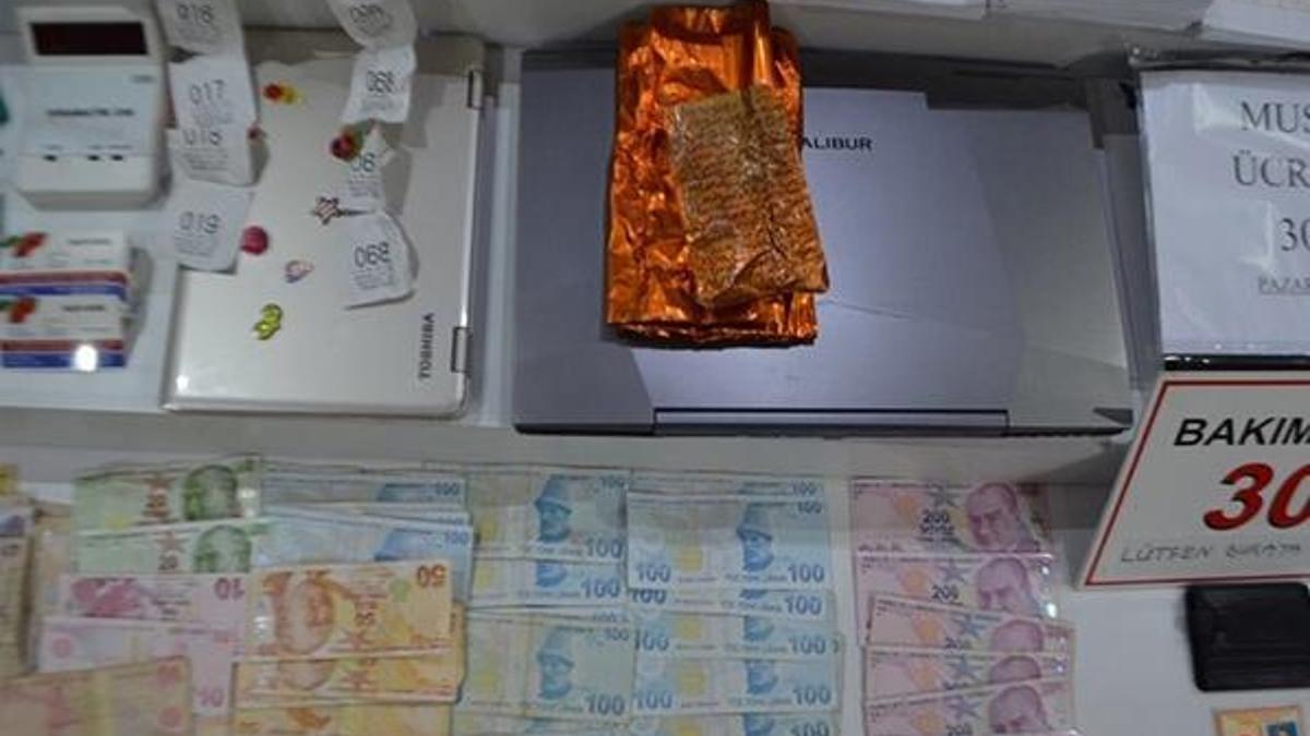 Müşterilerine numaratörle sıra veren sahte hoca yakalandı