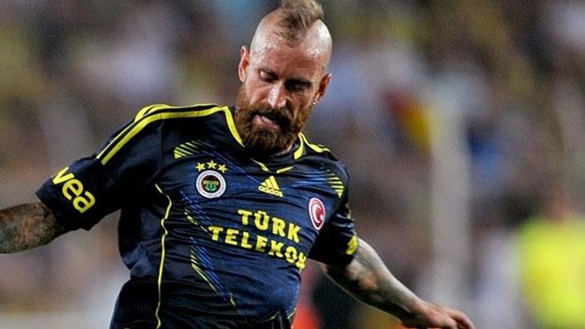 Raul Meireles'e sürpriz talip