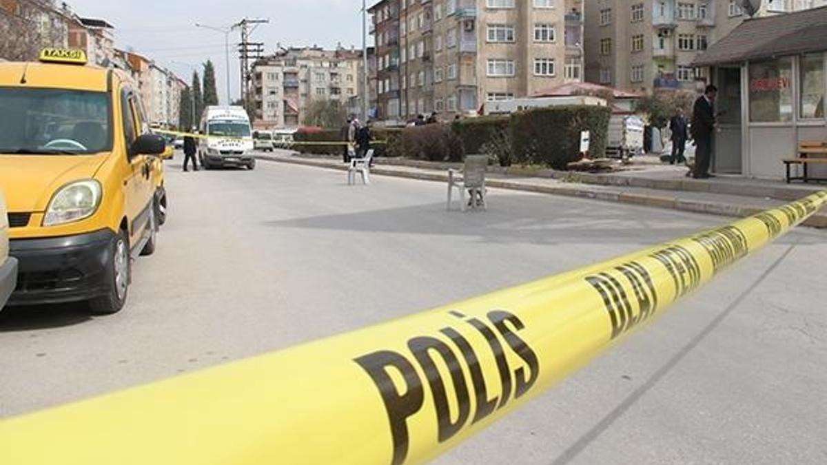Elazığ’da silahlı, bıçaklı kavga: 2 yaralı