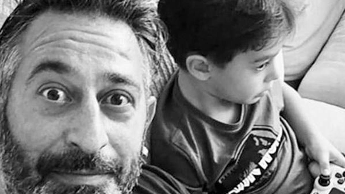 Cem Yılmaz'dan gizemli paylaşım!