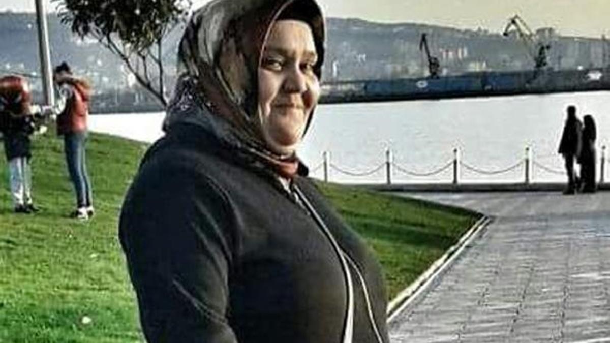Genç kadının sır intiharı!
