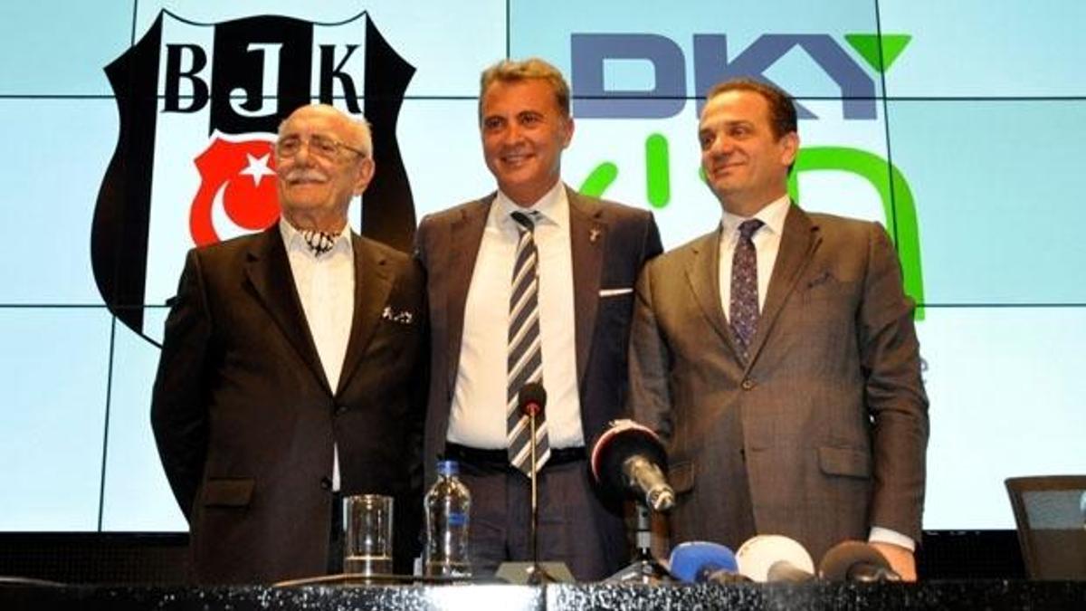 Beşiktaş sporcularına 11 tane ev aldı